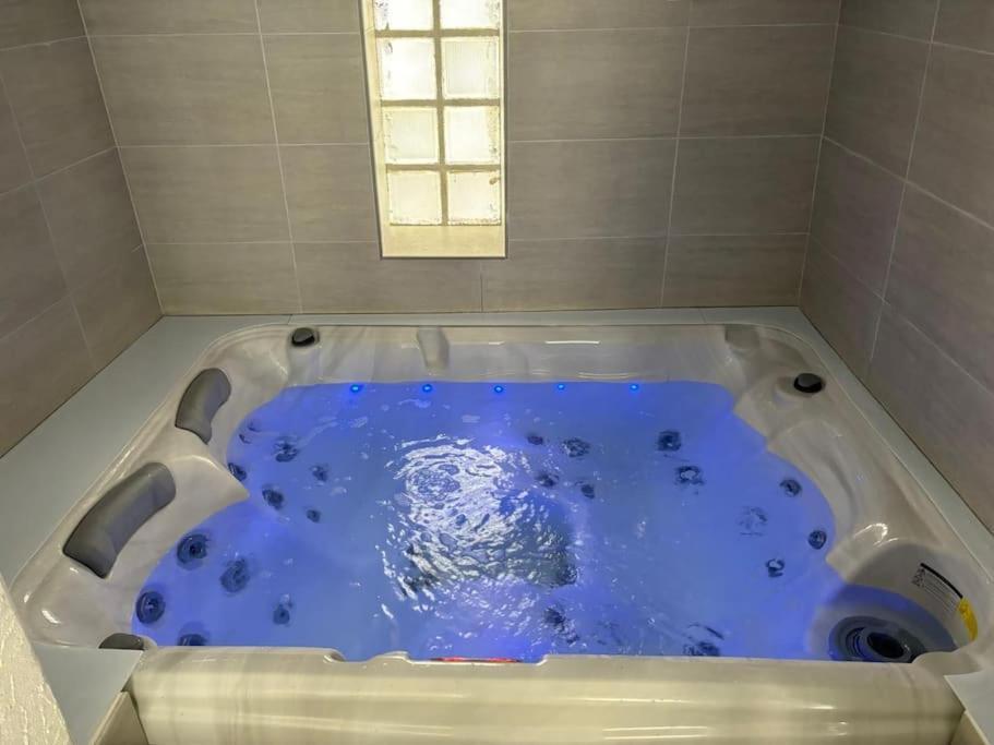 Maison Hyper Centre Jacuzzi Amboise Bagian luar foto