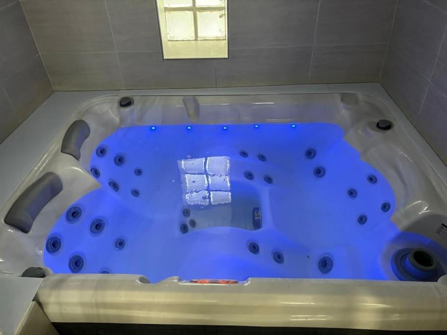 Maison Hyper Centre Jacuzzi Amboise Bagian luar foto