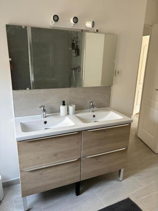 Maison Hyper Centre Jacuzzi Amboise Bagian luar foto